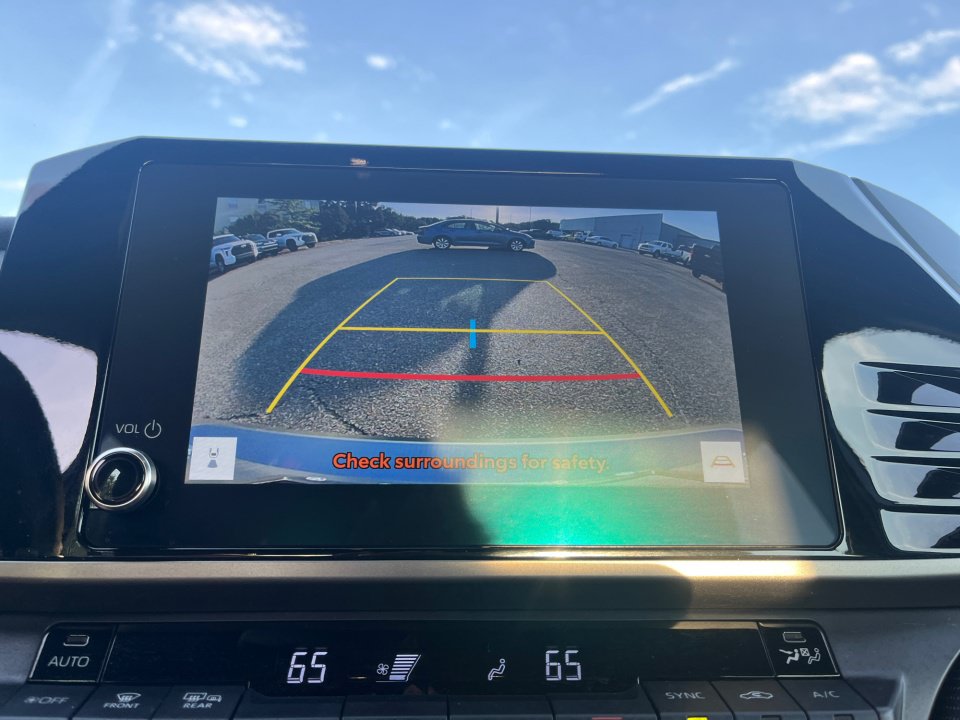 Used 2026 Toyota Camry SE FWD image 21
