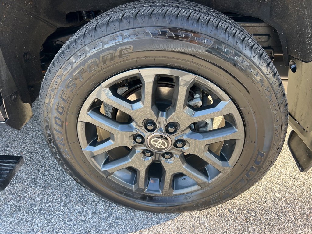 Certified 2025 Toyota Sequoia Platinum image 18