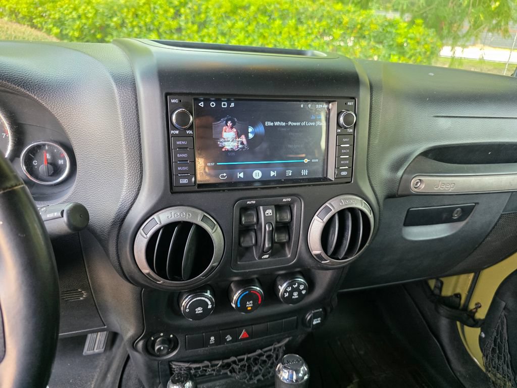 Used 2013 Jeep Wrangler Unlimited Sport AWD/4WD image 18