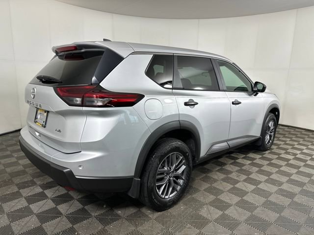 Certified 2025 Nissan Rogue S image 3