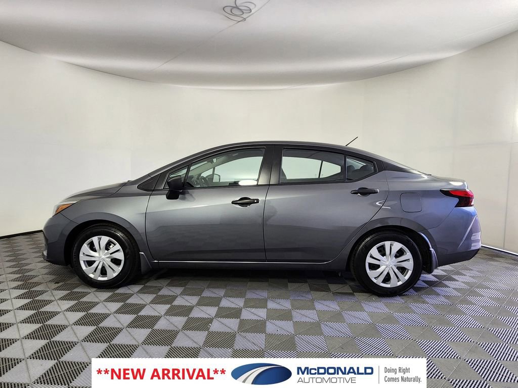 Used 2025 Nissan Versa S w/ Trunk Package FWD image 2