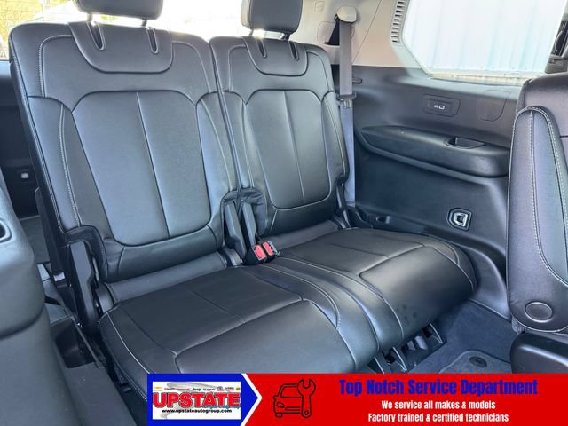 Used 2023 Jeep Grand Cherokee L Limited AWD/4WD image 14