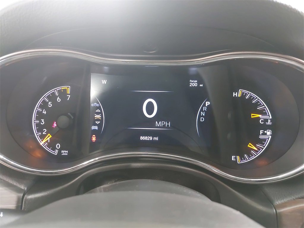 Used 2019 Jeep Grand Cherokee Laredo image 24