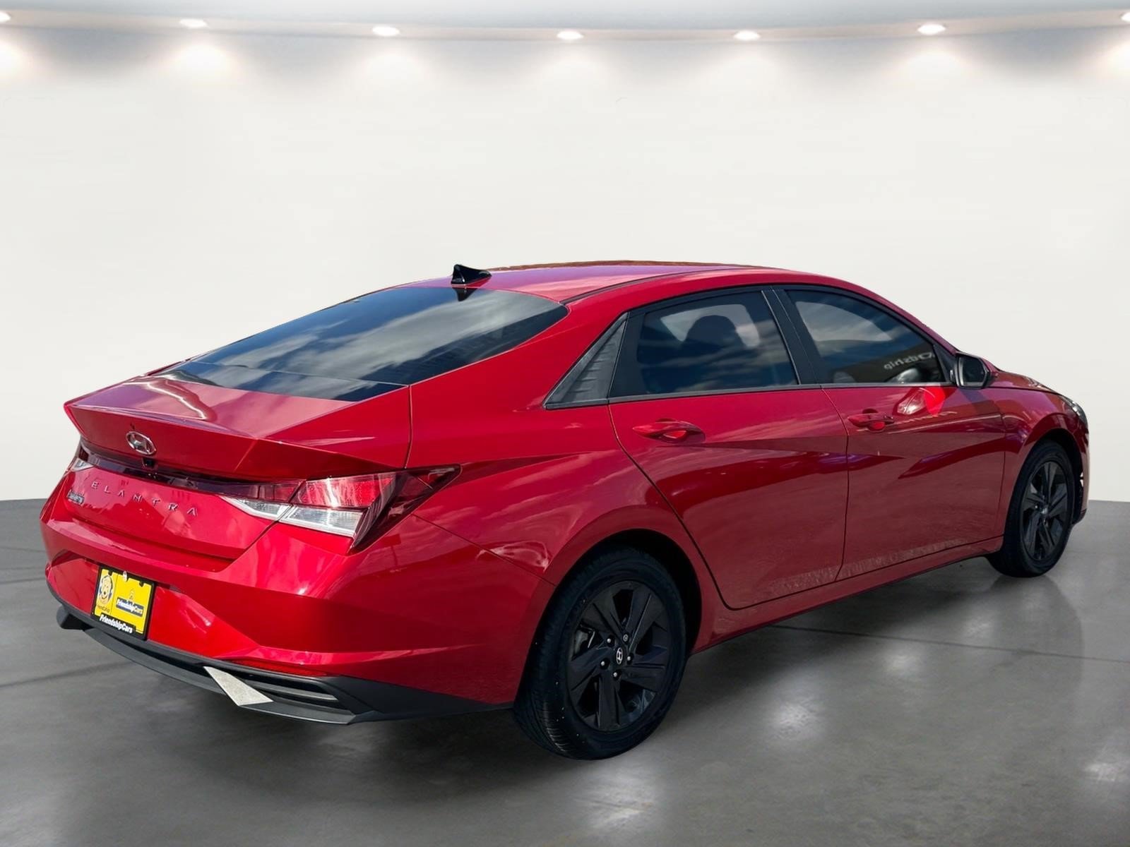 Used 2023 Hyundai Elantra SEL w/ Cargo Package FWD image 3