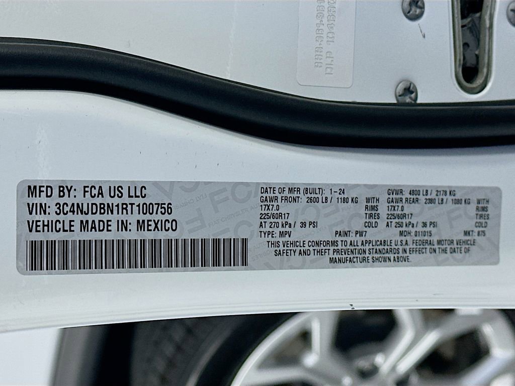 Used 2024 Jeep Compass Latitude image 36