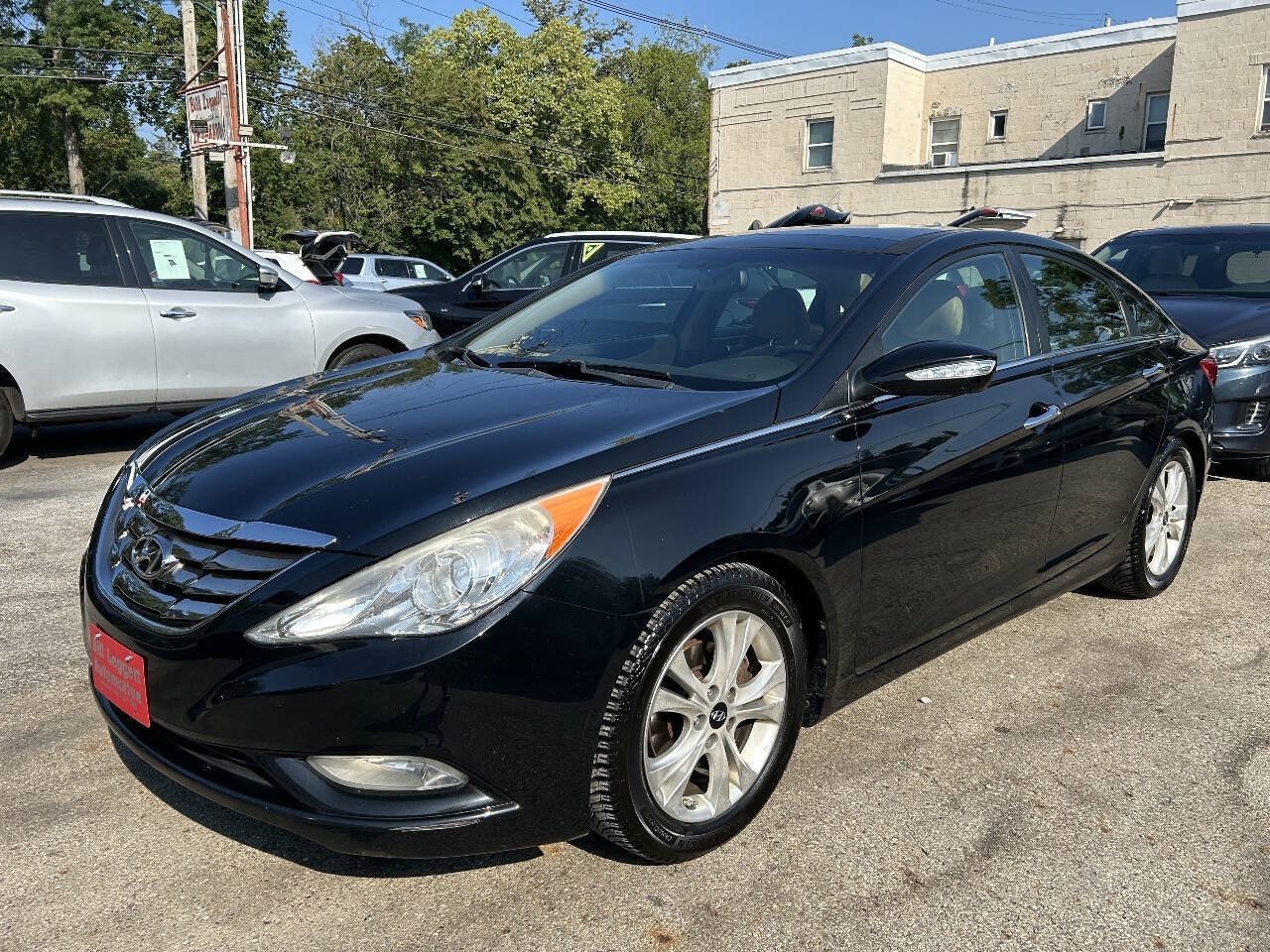 Used 2012 Hyundai Sonata Limited w/ Navigation Pkg FWD image 2