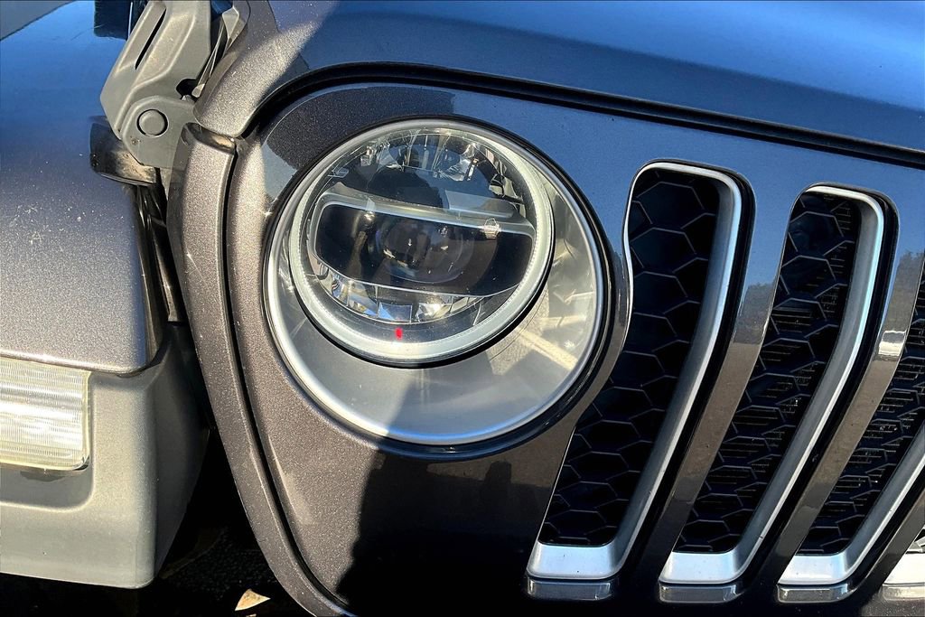 Used 2020 Jeep Gladiator Overland w/ LED Lighting Group image 27