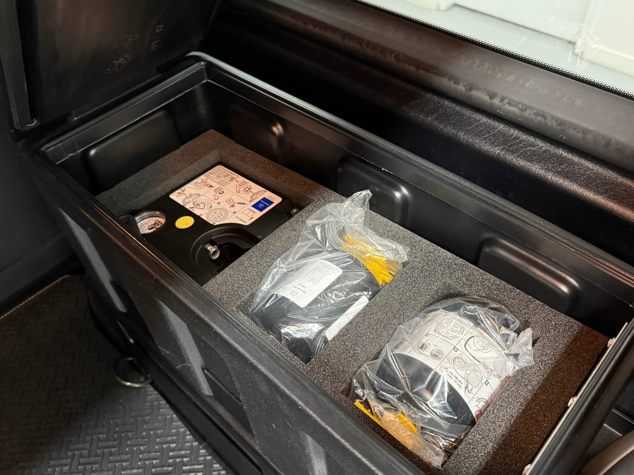 Used 2018 Mercedes-Benz G 550 Squared image 64