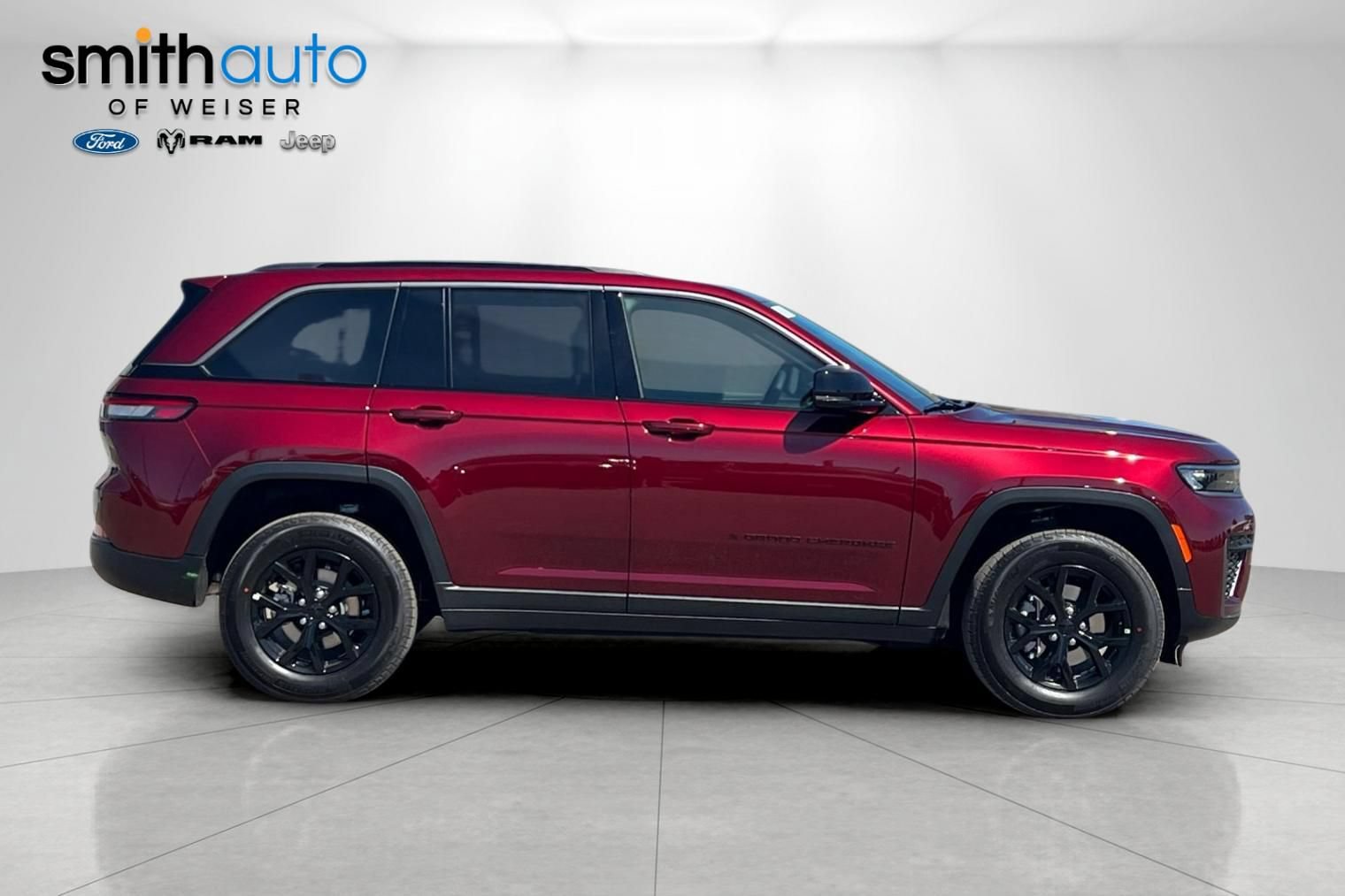 New 2026 Jeep Grand Cherokee Altitude AWD/4WD image 4