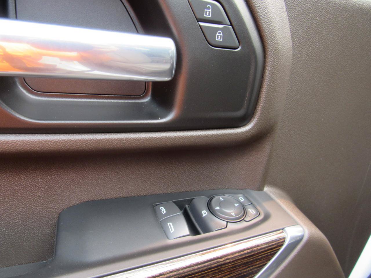 Used 2025 GMC Sierra 2500 SLE w/ SLE Convenience Package AWD/4WD image 22