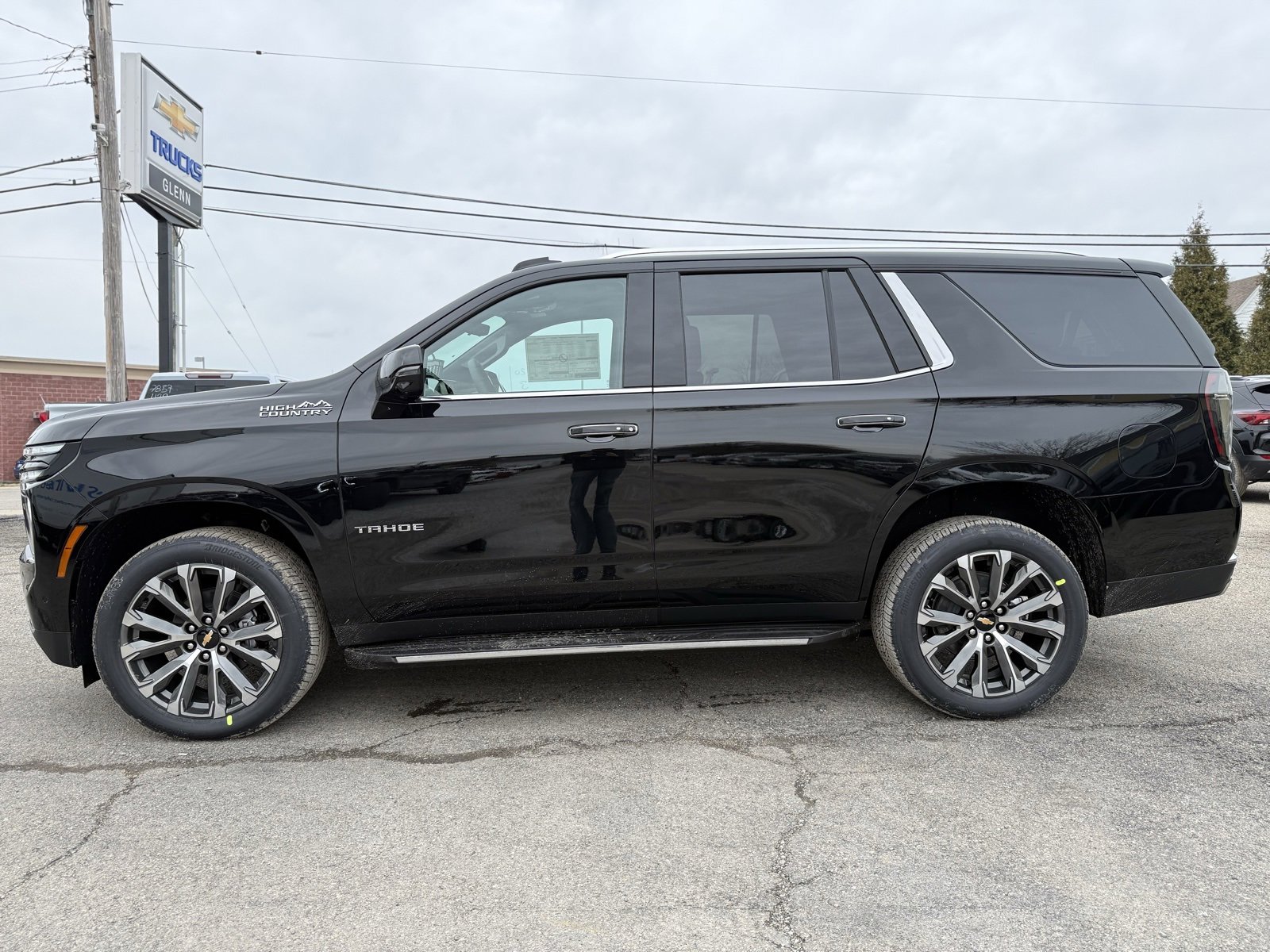 New 2026 Chevrolet Tahoe High Country image 2