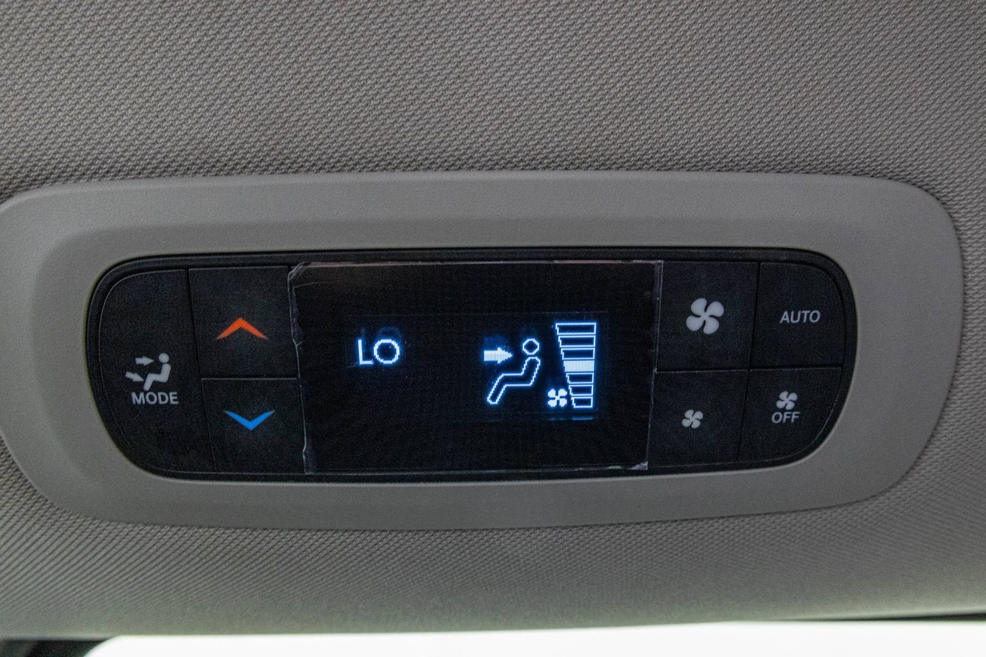 Used 2024 Chrysler Pacifica Limited FWD image 40