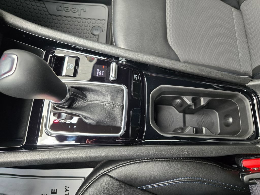 New 2026 Jeep Compass Latitude AWD/4WD image 28