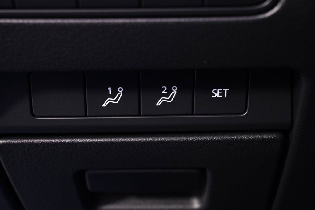 New 2026 MAZDA MAZDA3 Carbon image 25