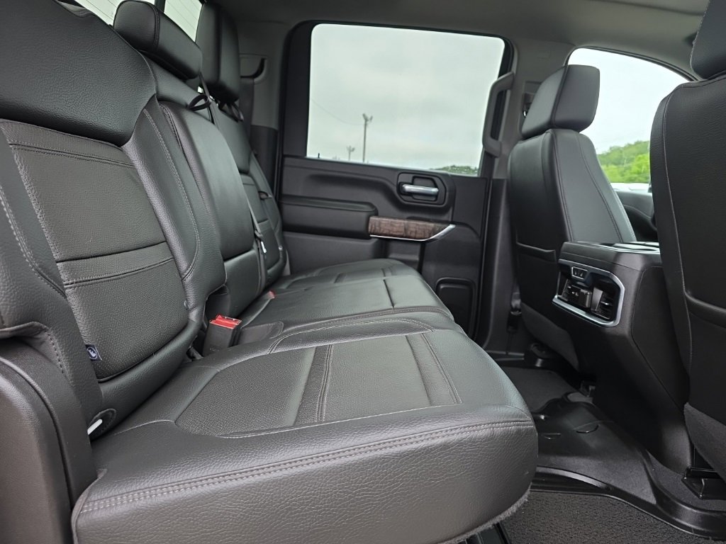 Used 2023 GMC Sierra 3500 Denali w/ Denali Ultimate Package image 20