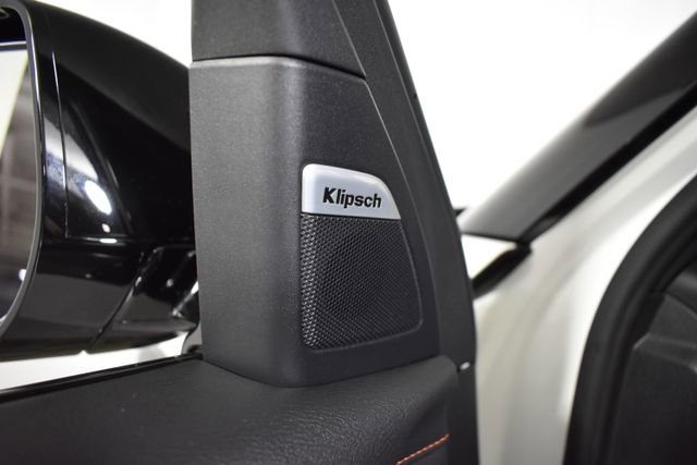 New 2026 Nissan Armada PRO-4X w/ Captain's Chari Seat Package AWD/4WD image 9