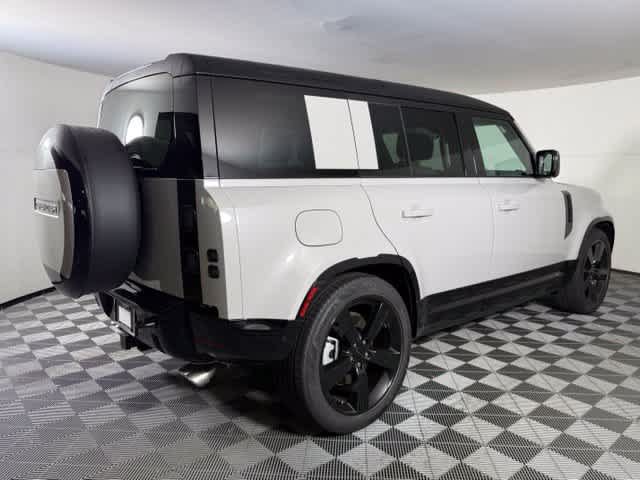 New 2026 Land Rover Defender 110 X-Dynamic SE AWD/4WD image 7