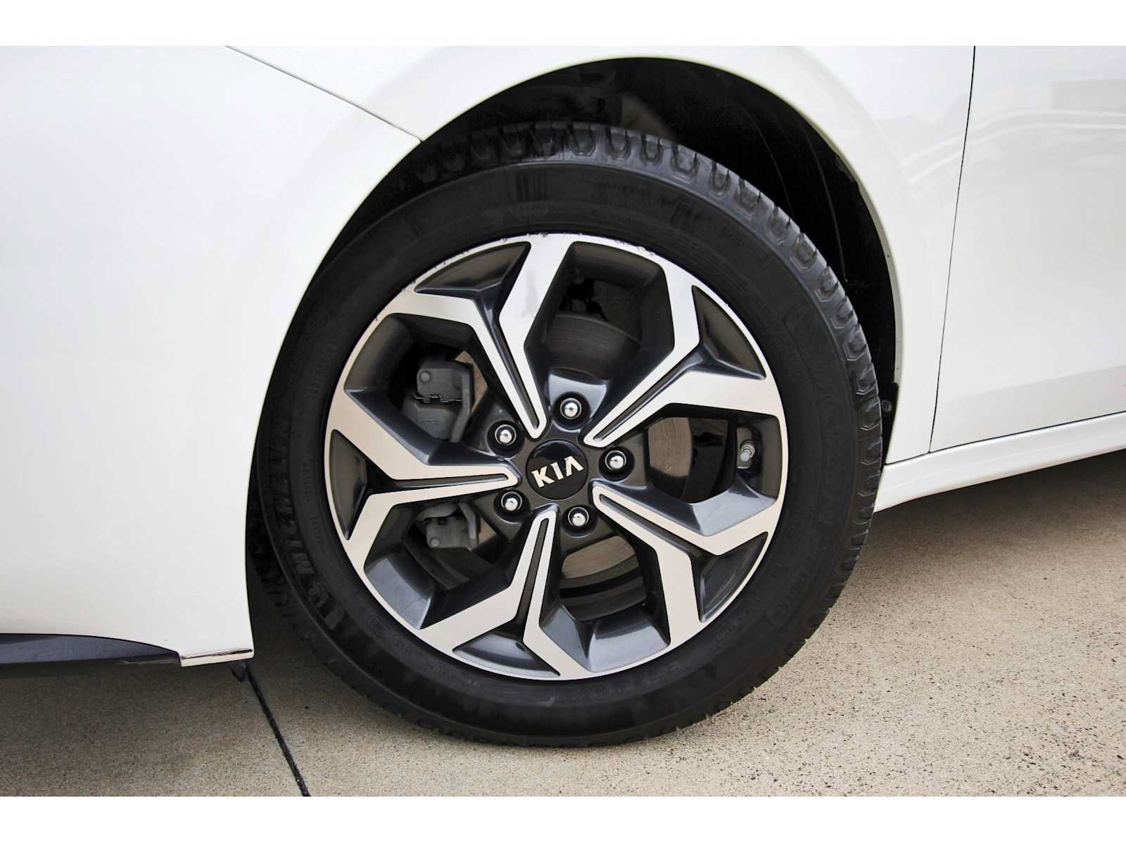 Used 2021 Kia Forte LXS FWD image 28
