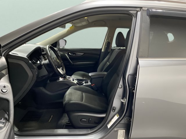 Certified 2018 Nissan Rogue SV w/ Premium Package AWD/4WD image 11