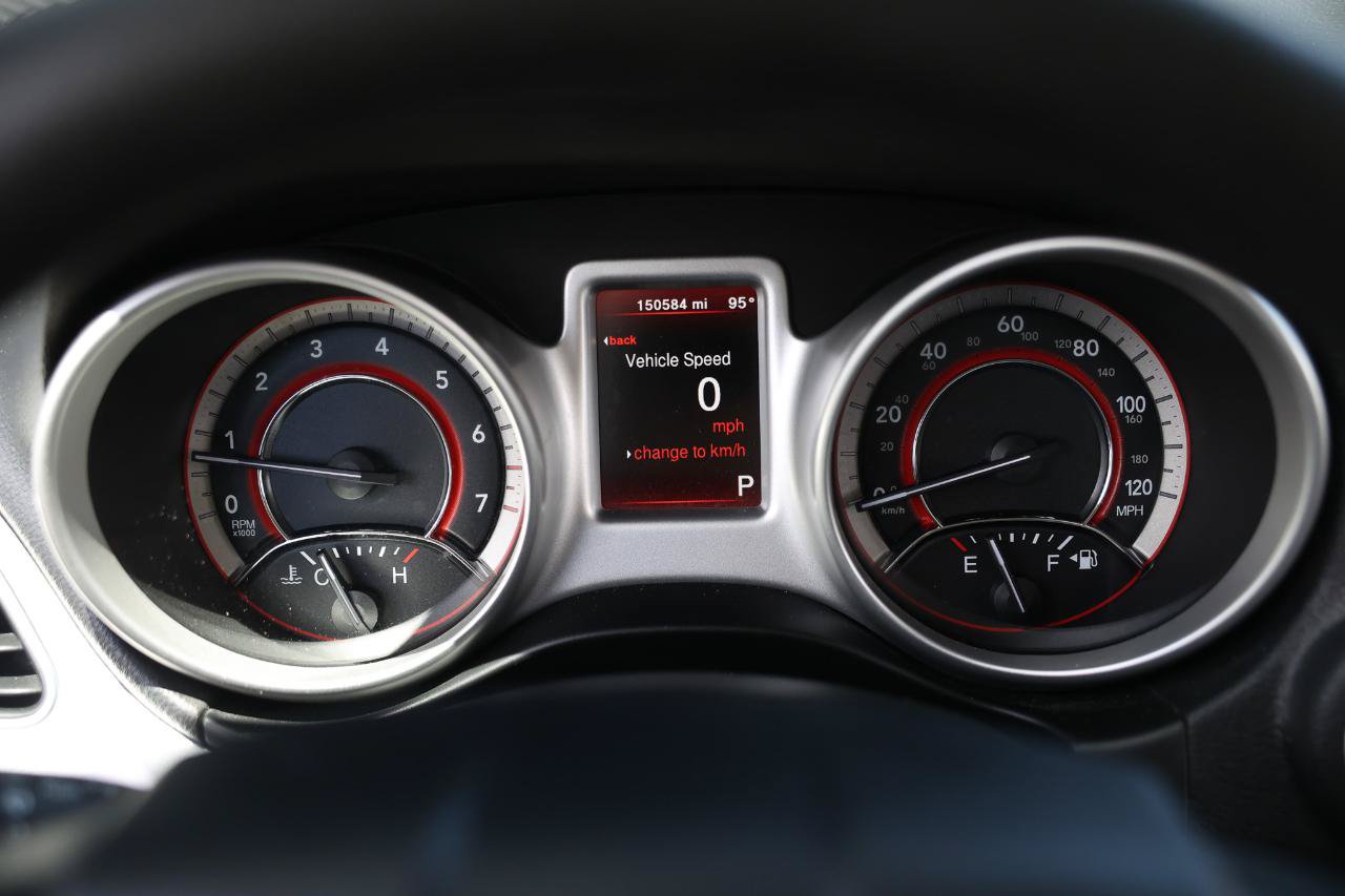 Used 2017 Dodge Journey SXT w/ Comfort/Convenience Group FWD image 26
