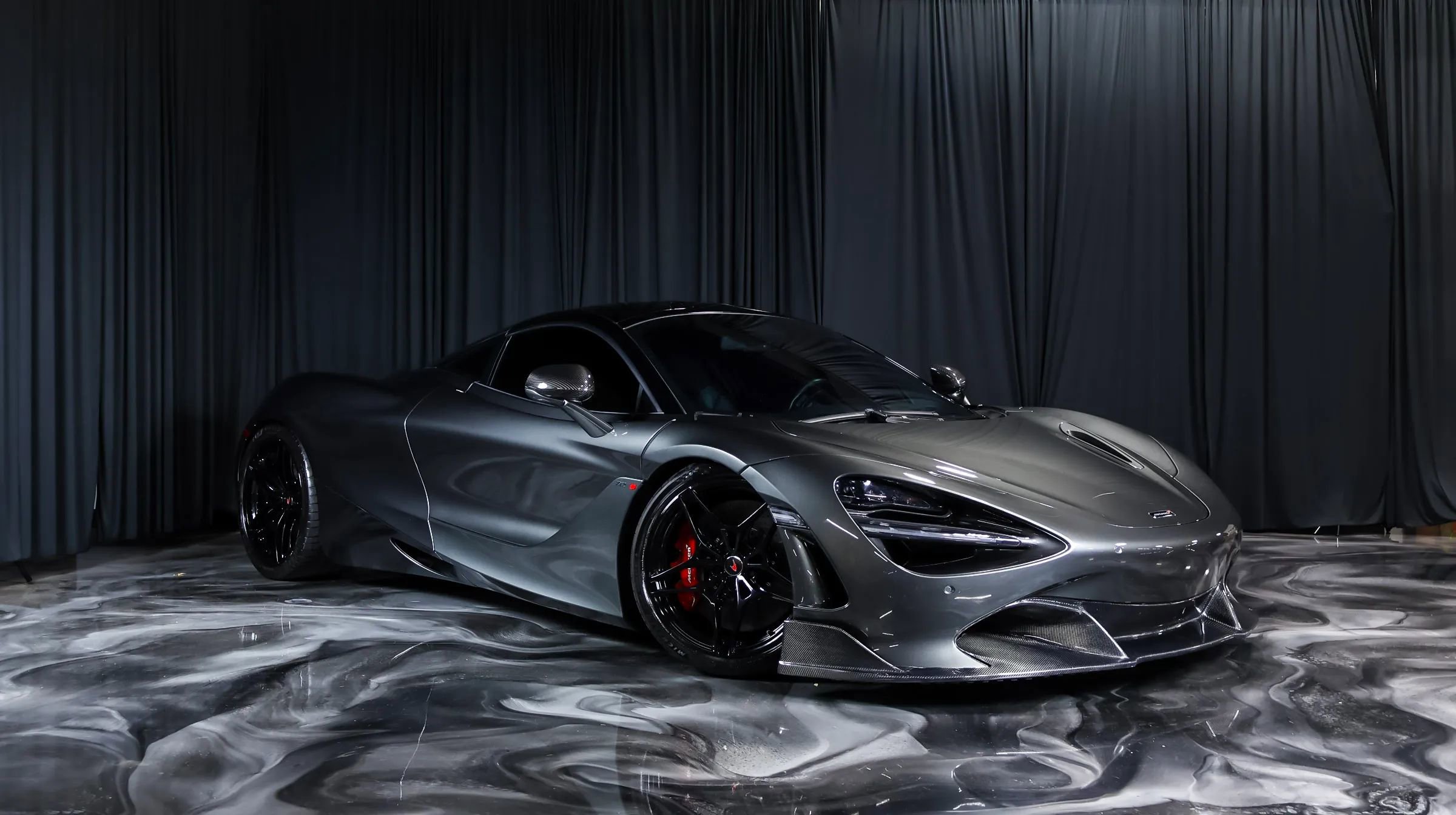 Used 2018 McLaren 720S Luxury RWD image 22