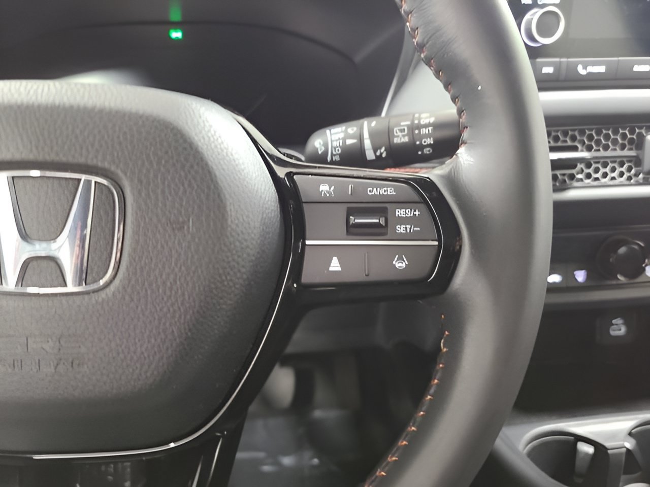 Used 2024 Honda HR-V Sport image 25