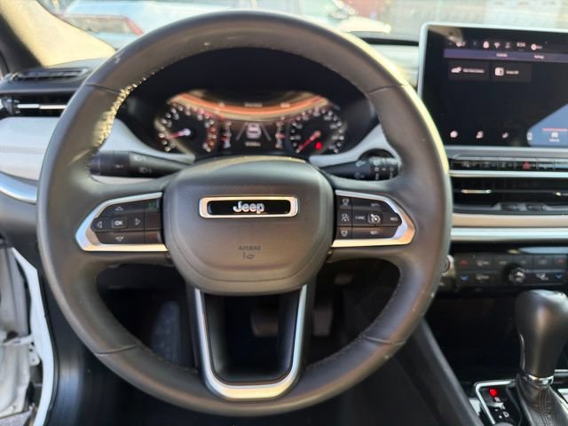 Used 2025 Jeep Compass Limited AWD/4WD image 18