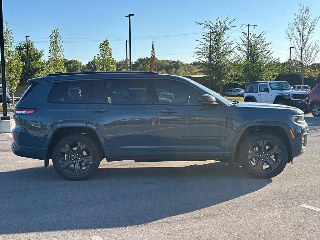 New 2027 Jeep Grand Cherokee L Limited AWD/4WD image 8