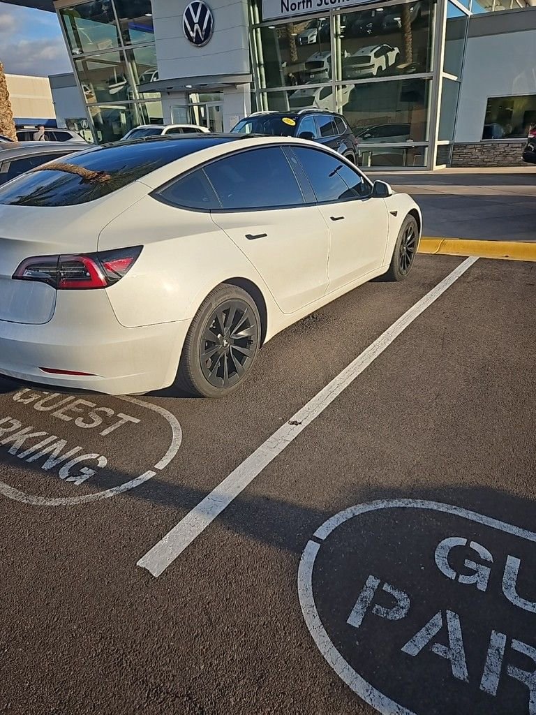 Used 2023 Tesla Model 3 Standard Range image 5