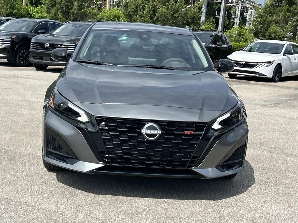 New 2026 Nissan Altima 2.5 SR AWD/4WD image 2
