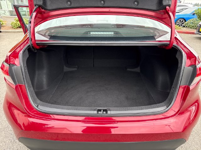 Used 2025 Toyota Corolla LE FWD image 13