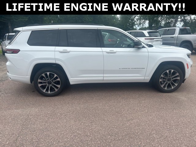 New 2025 Jeep Grand Cherokee L Overland w/ Luxury Tech Group IV image 9
