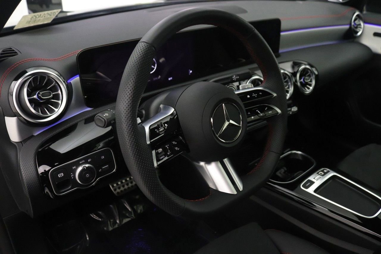 Certified 2026 Mercedes-Benz CLA 250 4MATIC image 17