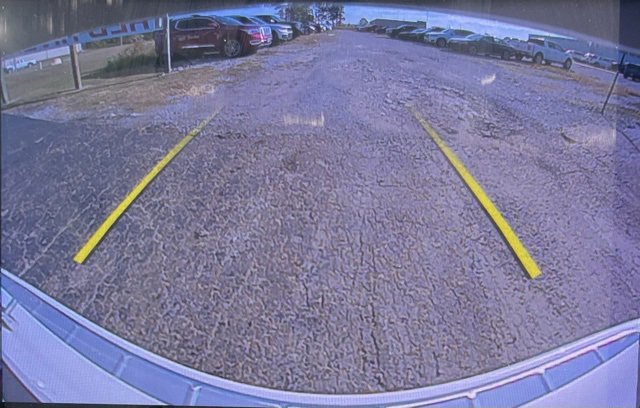 Used 2022 Volvo XC60 B5 Momentum w/ Climate Package image 15