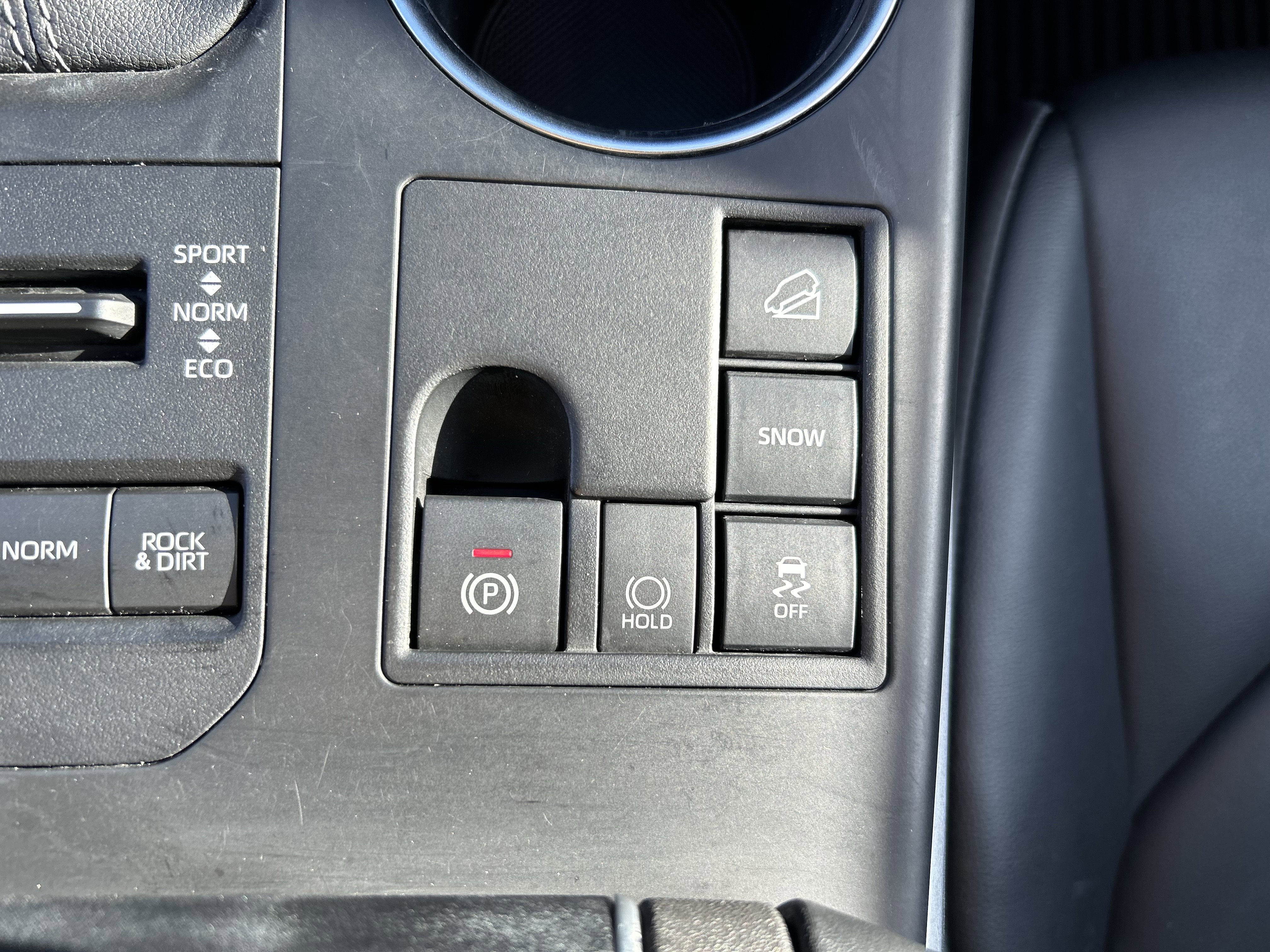 Certified 2023 Toyota Highlander XLE image 32