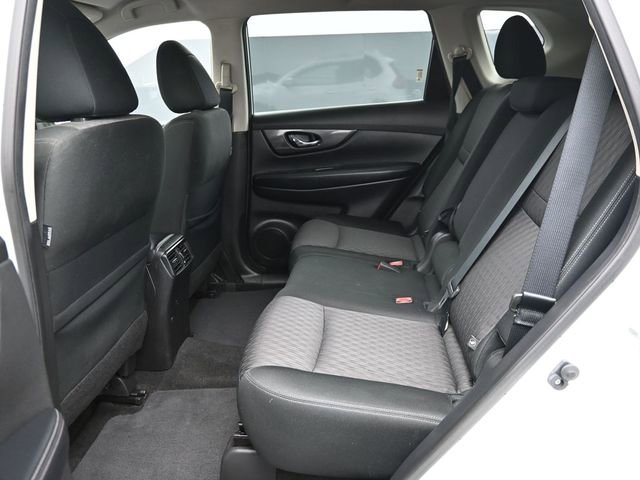 Used 2019 Nissan Rogue SV AWD/4WD image 14