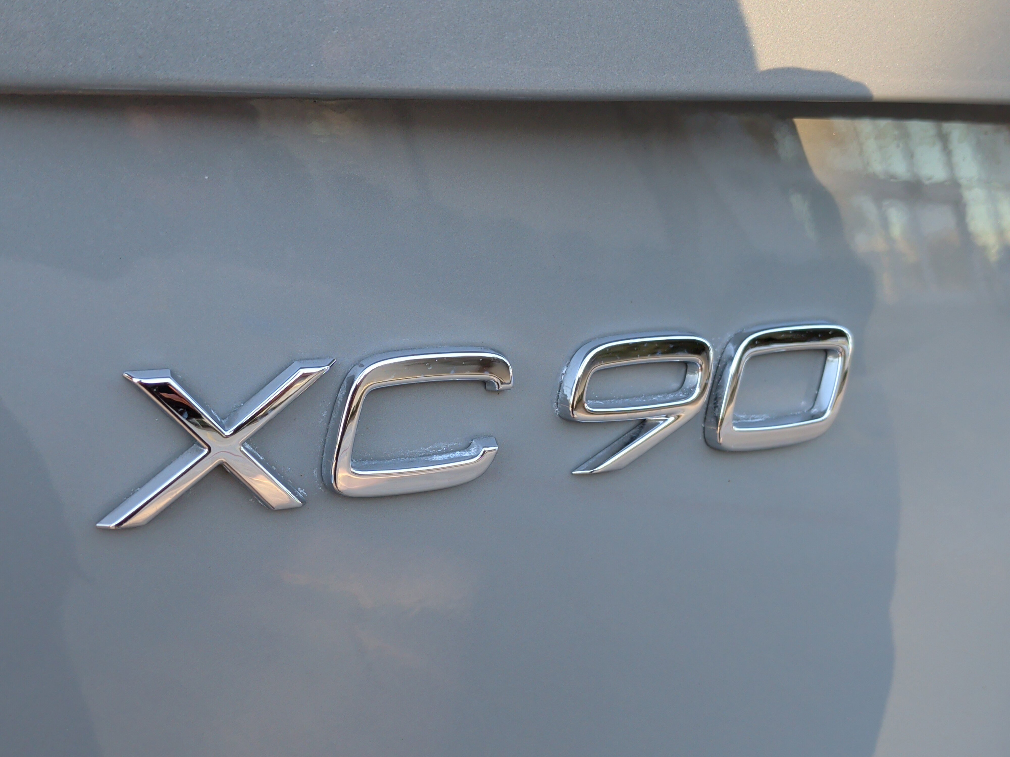 Used 2025 Volvo XC90 B6 Plus image 13