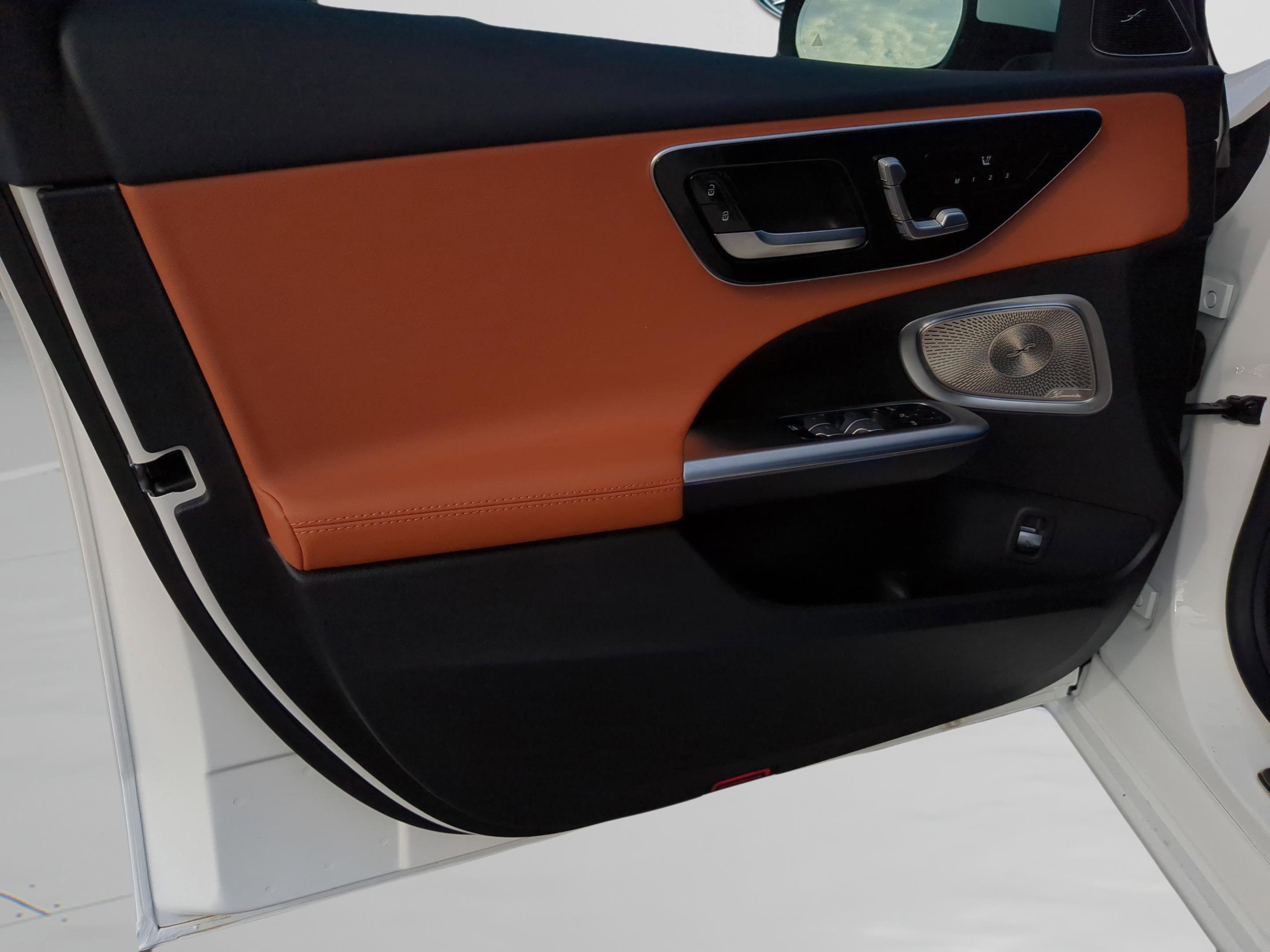 Certified 2025 Mercedes-Benz C 300 4MATIC Sedan image 30