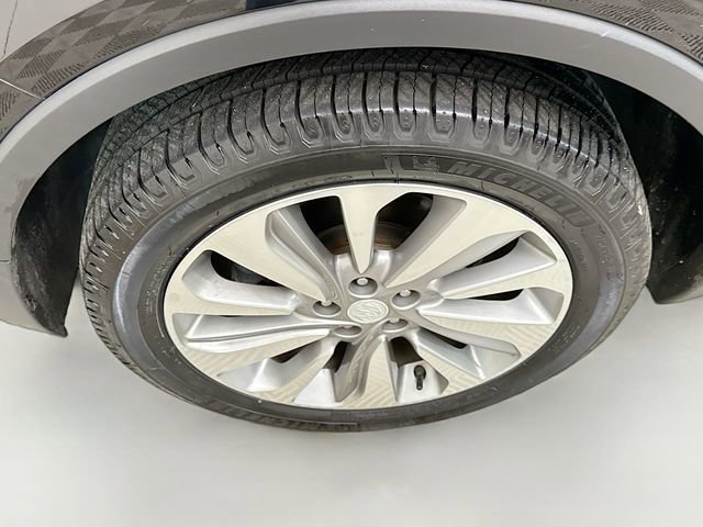 Used 2020 Buick Encore Preferred image 29