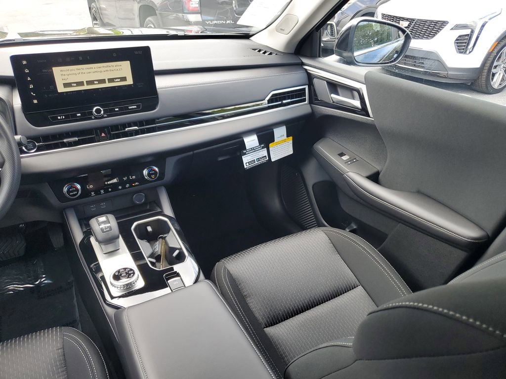 New 2026 Mitsubishi Outlander ES image 16