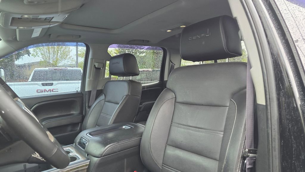 Used 2015 GMC Sierra 2500 Denali w/ Duramax Plus Package AWD/4WD image 21