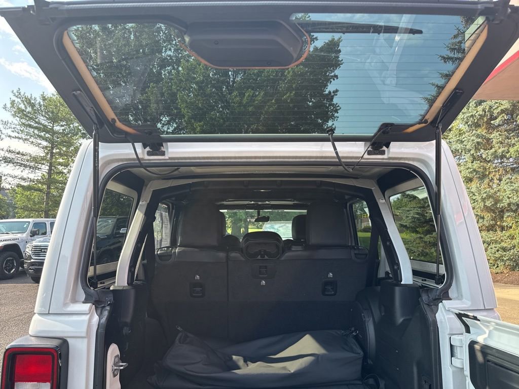Used 2023 Jeep Wrangler Altitude image 57