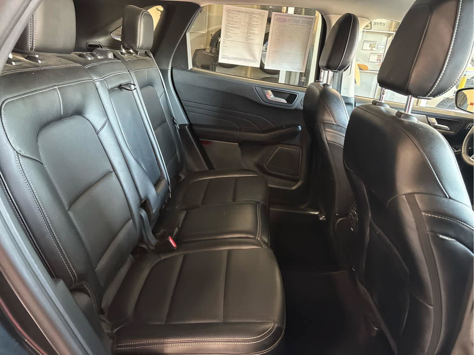 Certified 2022 Ford Escape SEL w/ Technology Package AWD/4WD image 39