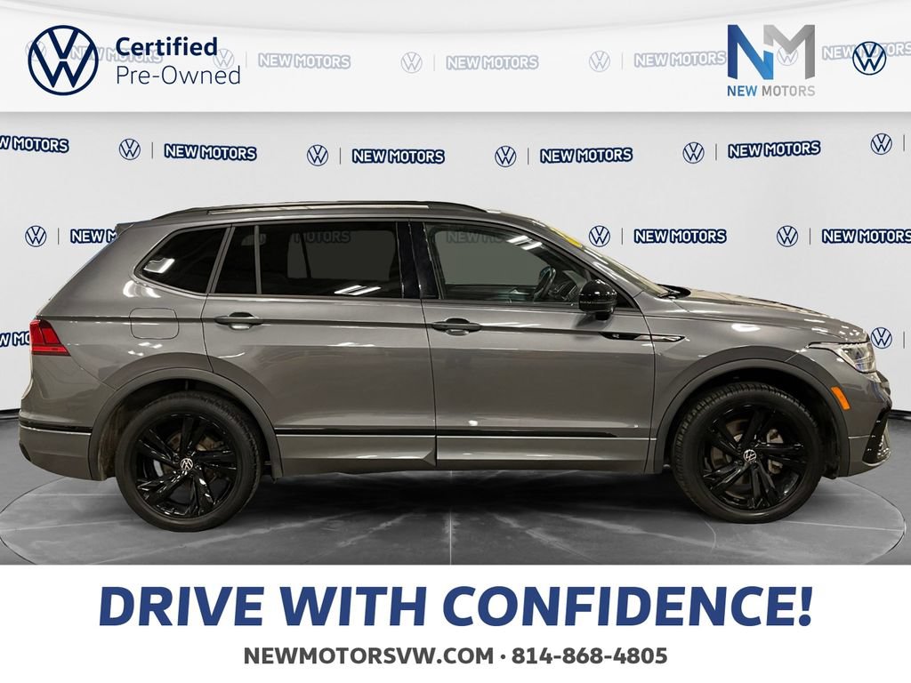 Used 2024 Volkswagen Tiguan SE R-Line AWD/4WD image 6