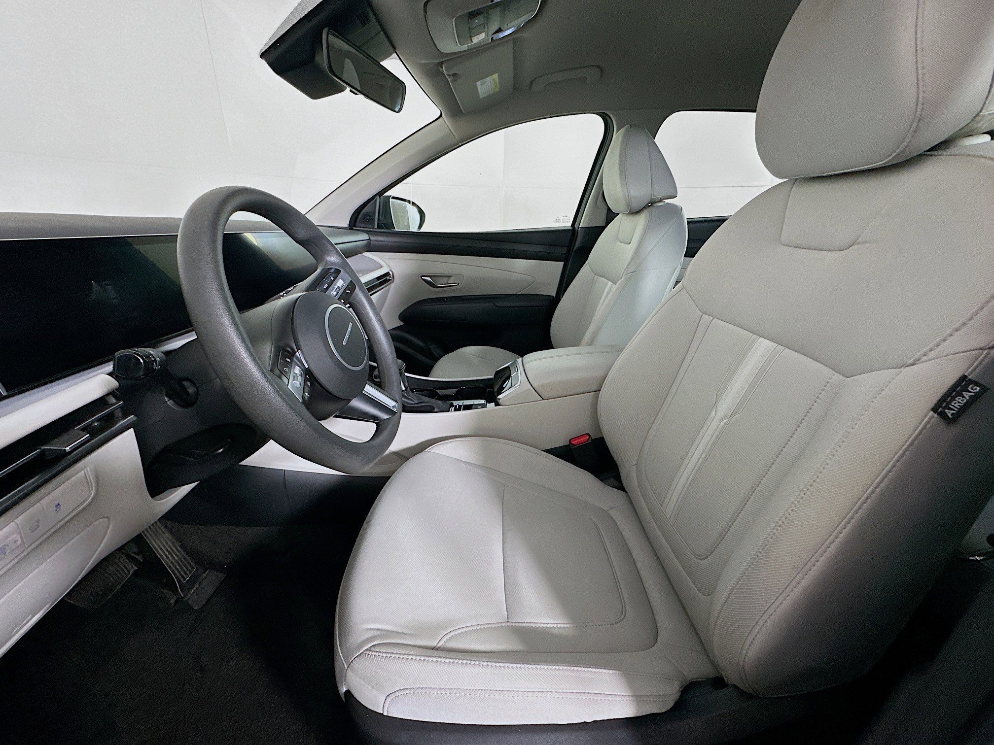 Used 2025 Hyundai Tucson SEL image 13