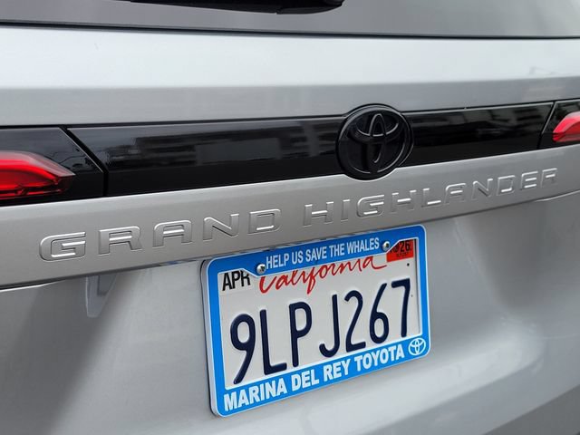 Used 2024 Toyota Grand Highlander FWD image 25
