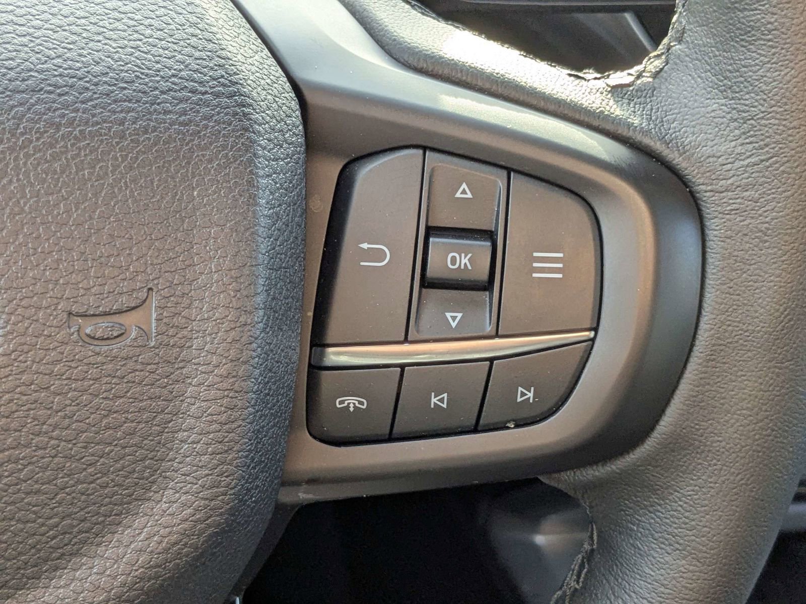 Used 2025 Ford Ranger Lariat w/ FX4 Off-Road Package image 28