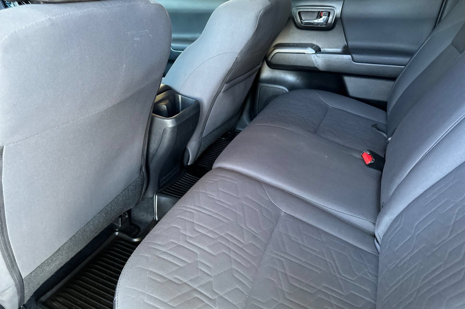 Used 2019 Toyota Tacoma TRD Sport w/ Exterior Package RWD image 12