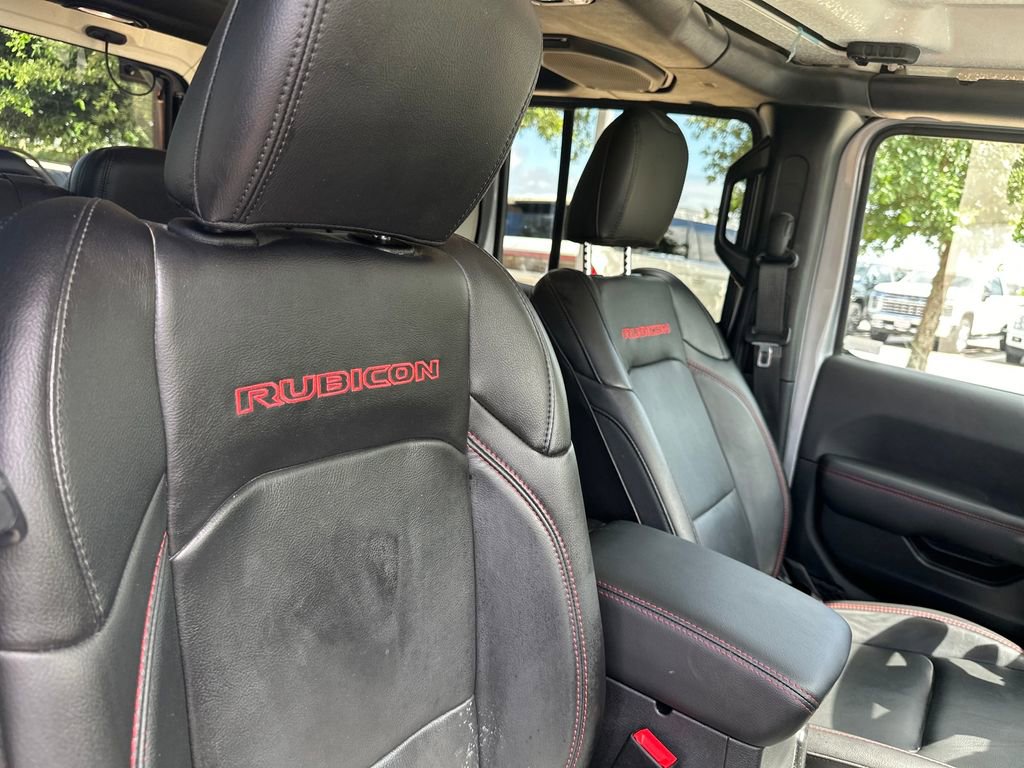 Used 2020 Jeep Wrangler Unlimited Rubicon w/ Dual Top Group AWD/4WD image 34