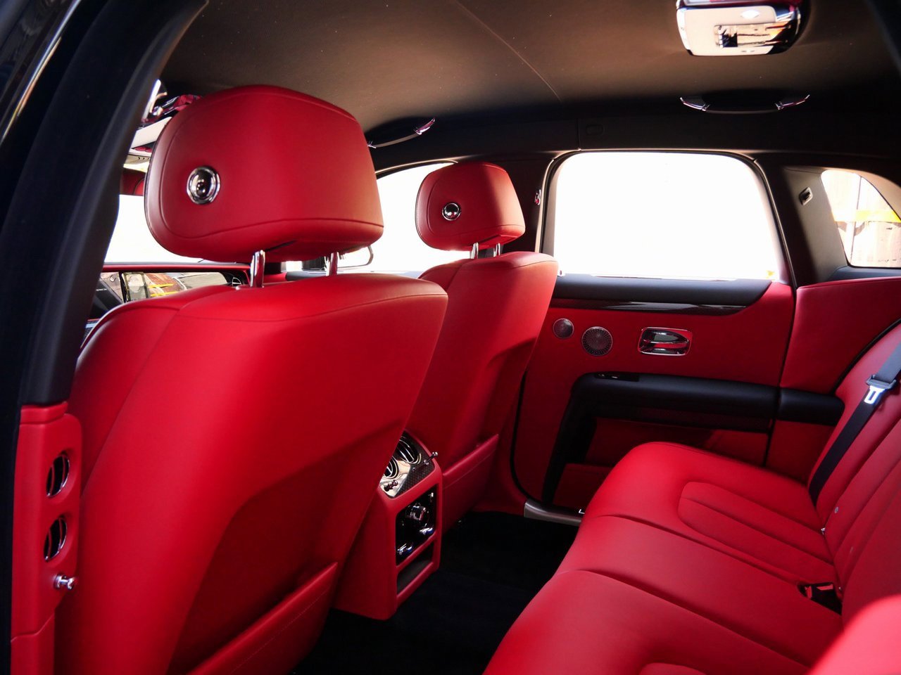 New 2025 Rolls-Royce Ghost Black Badge image 29